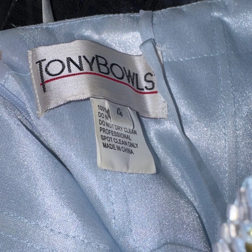 Tony Bowls Light Blue Satin Dress - Picture 4 of 6
